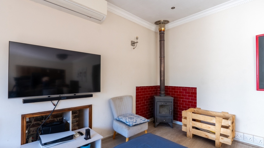 4 Bedroom Property for Sale in De Zoete Inval Western Cape